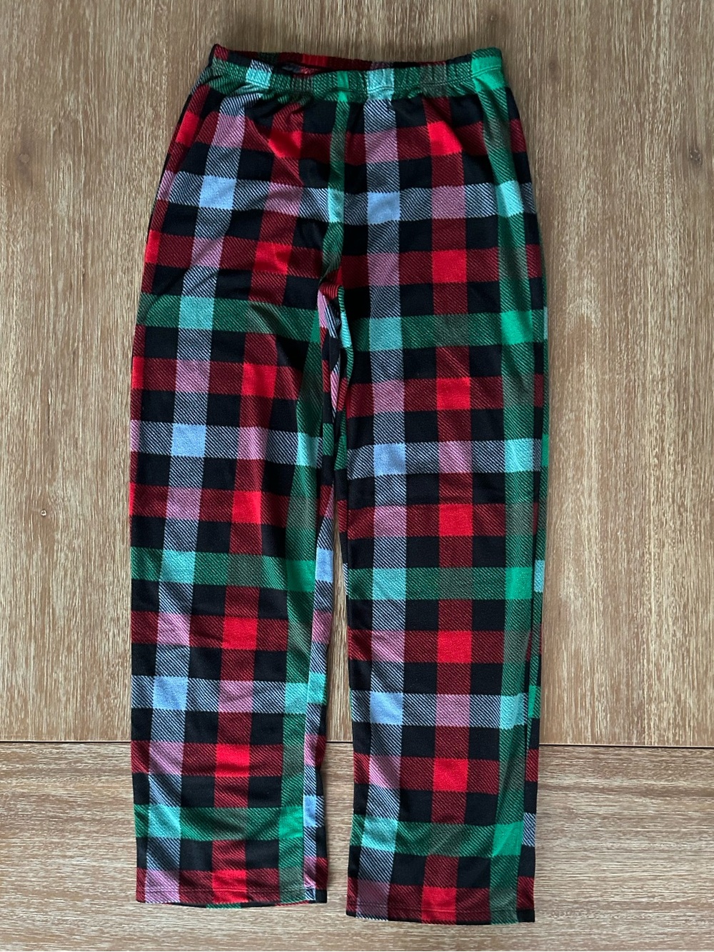 Wondershop Women’s Red, Green, Black Plaid Pajama Pants